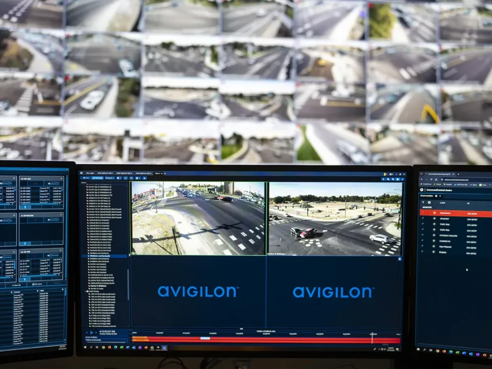 Motorola Solutions presentó ecosistema de seguridad de video y control de acceso impulsado por IA