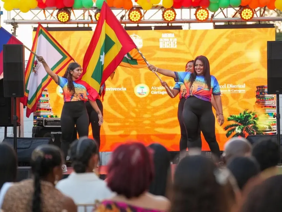 Salsa al Patio abrió el Mes Cultural 2026 en la Cárcel Distrital de Mujeres
