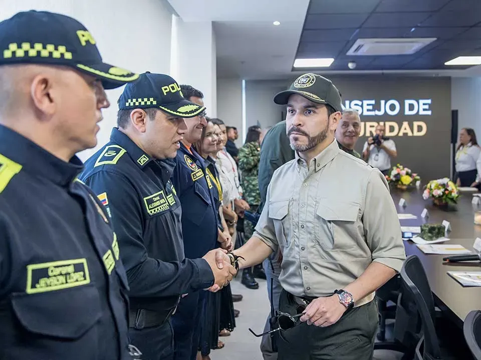 De La Espriella: “No voy a permitir que las mafias sigan imponiendo su ley en Colombia”