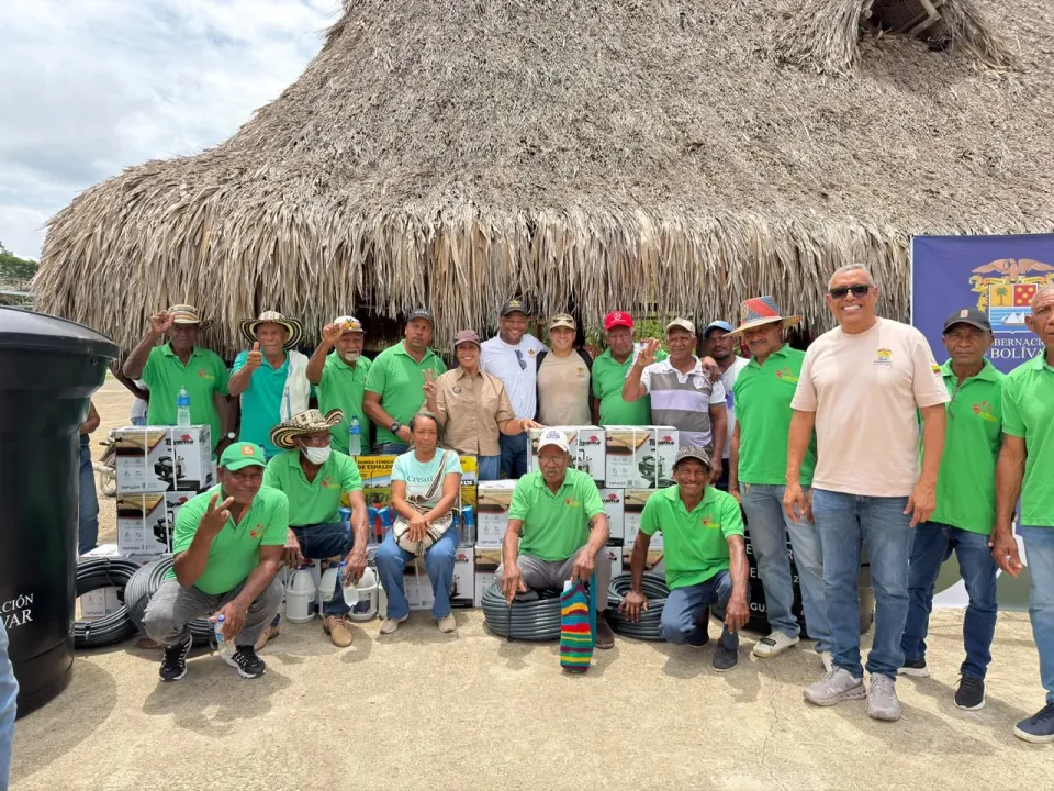 Gobernación de Bolívar entrega más de $600 millones en apoyo a pequeños ganaderos