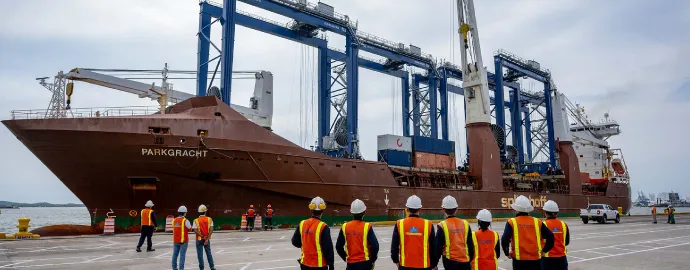 LLegaron primeras cinco grúas pórtico de 25 adquiridas por el Grupo Puerto de Cartagena
