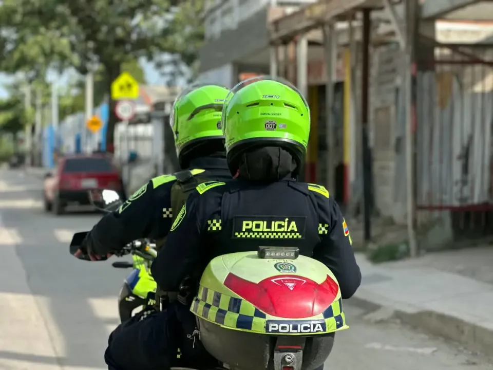 Herido policía con arma traumática en barrio La Providencia