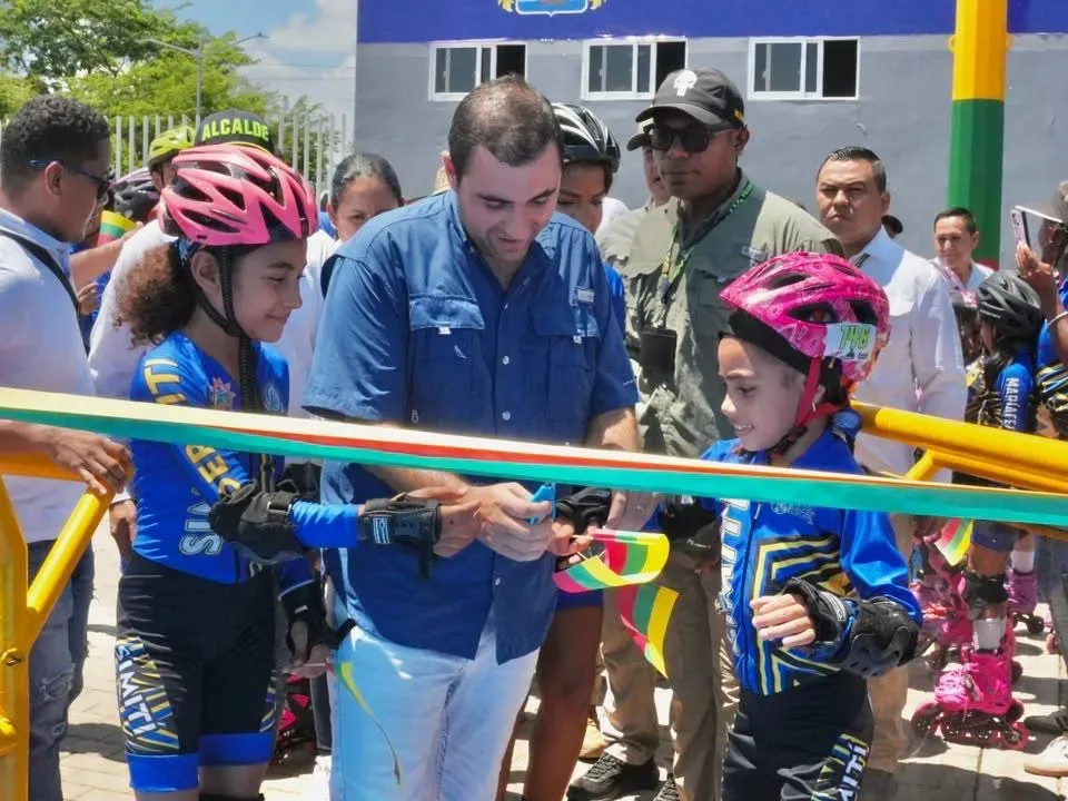 Simití estrena pista de patinaje de $1.134 millones que beneficiará a más de 200 deportistas