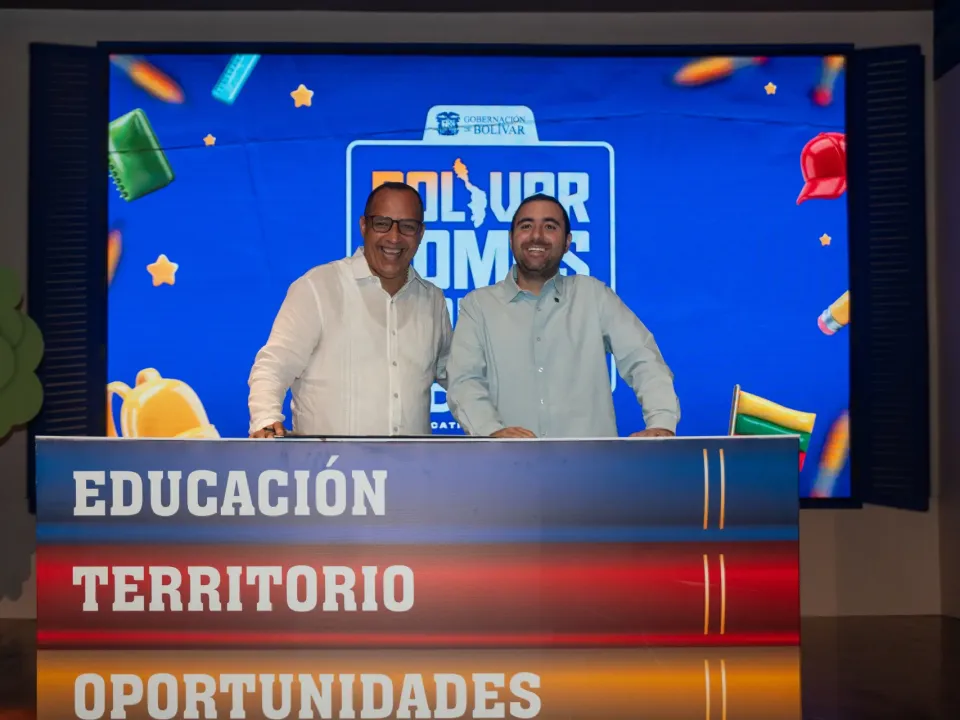 Unicartagena y Gobernación de Bolívar impulsan formación docente con 106 becas de posgrado