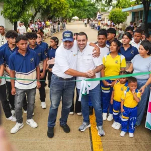 Entregan pavimentación de la carrera 16 en Magangué, una obra esperada por años