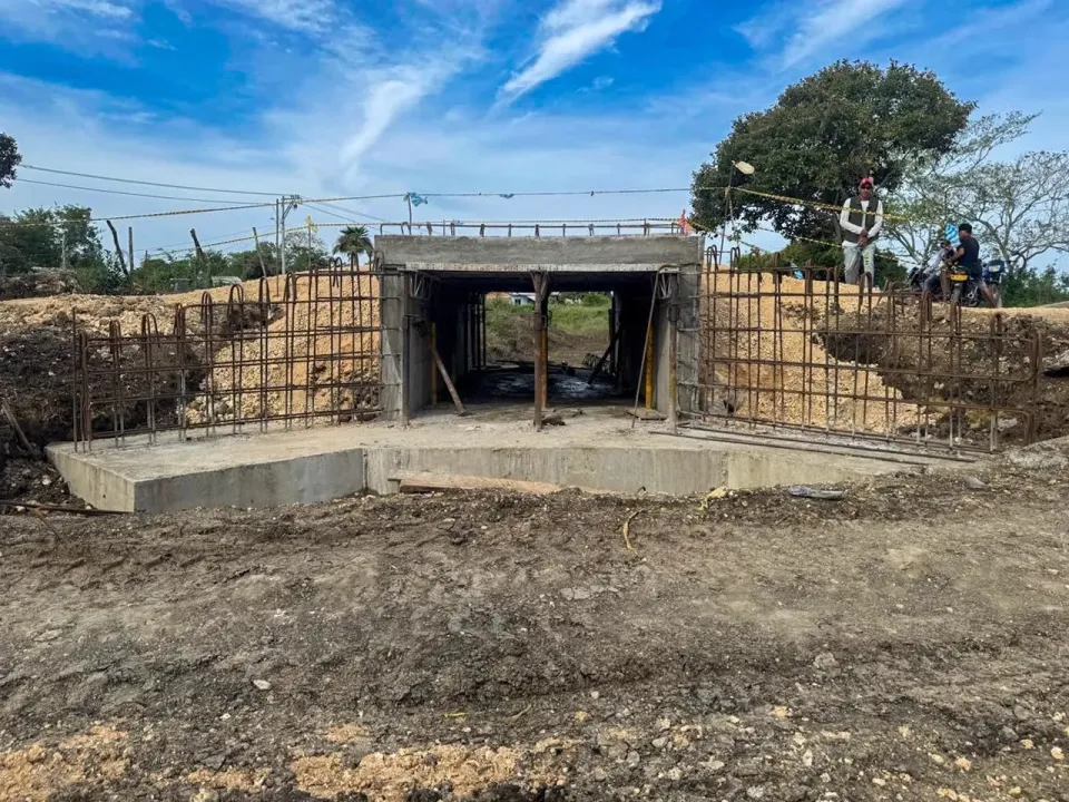 Reconstruyen tres box culvert para proteger la vía principal de El Zapatero