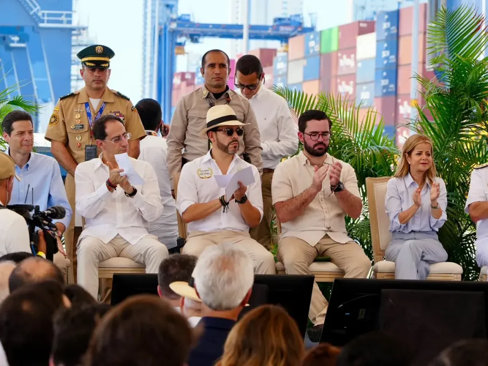 Gobierno nacional socializa en Cartagena decreto para modernizar los puertos del país