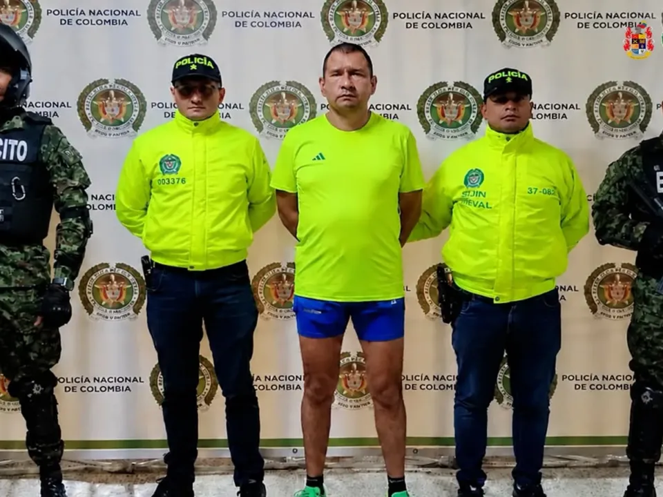 Coronel en retiro es asegurado por presunta participación en crimen de dos hermanas en Antioquia