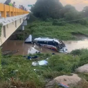 Tragedia vial en el Cesar: dos músicos muertos y 20 heridos en la agrupación de Kbeto Zuleta