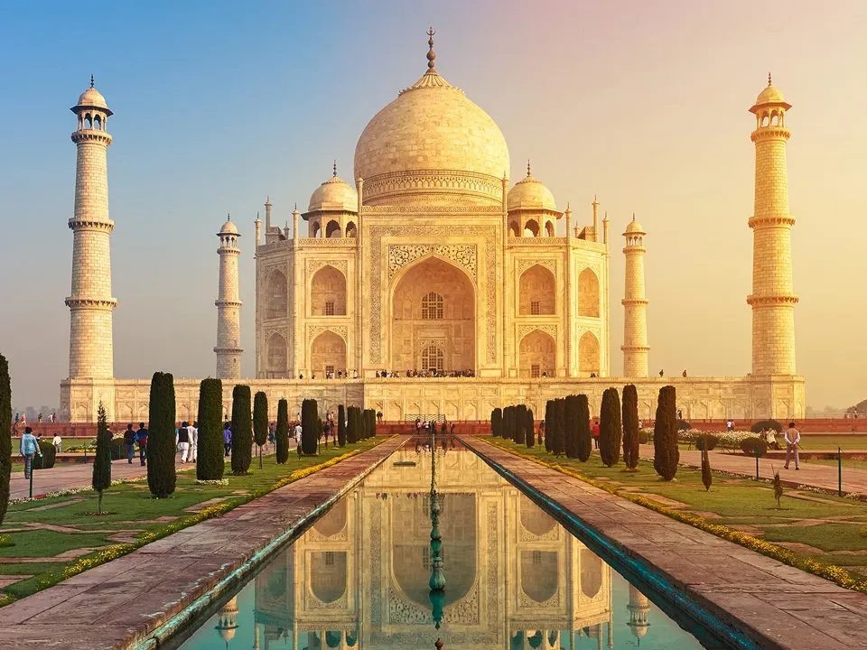 Embajada de la India presenta en Bogotá el panel “India: un destino para cualquier época”