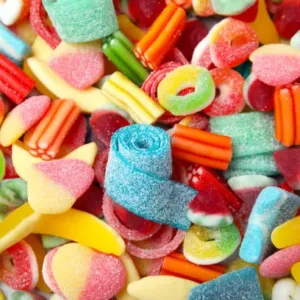 Invima pide extremar precauciones con dulces y bebidas alcohólicas durante Halloween
