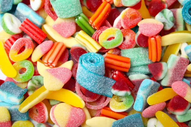 Invima pide extremar precauciones con dulces y bebidas alcohólicas durante Halloween