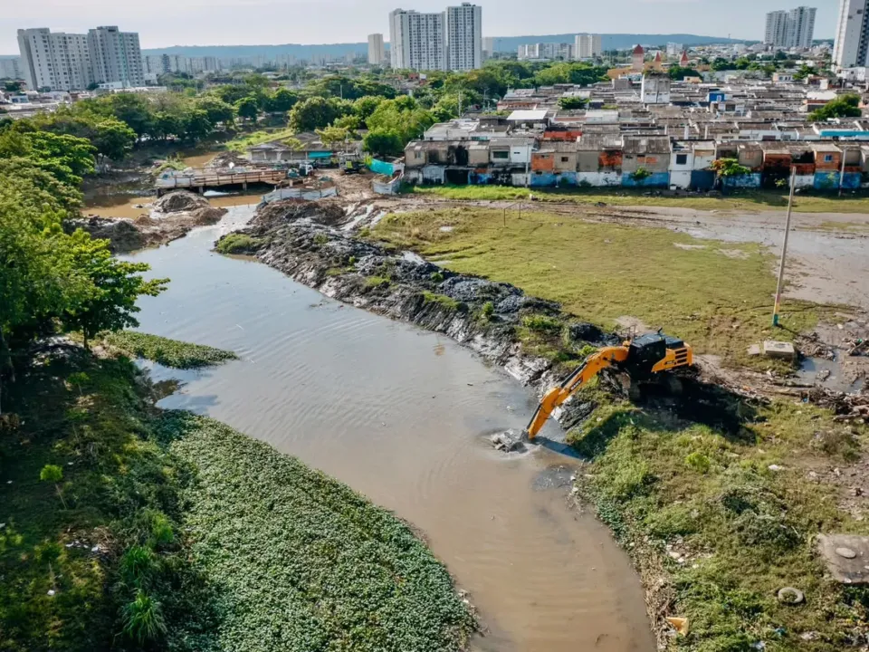 Continúa extracción de residuos de canales: ya van más de 700 toneladas