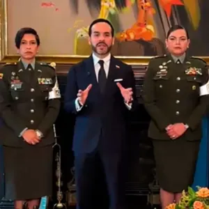 Presidente designó tres oficiales mujeres para comandar Policía Fiscal y Aduanera