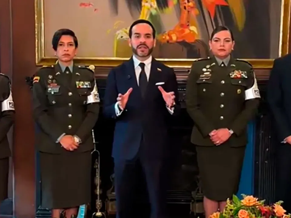 Presidente designó tres oficiales mujeres para comandar Policía Fiscal y Aduanera