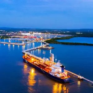 Puerto Bahía alista segunda terminal de importación de gas natural: clave para la seguridad energética de Colombia
