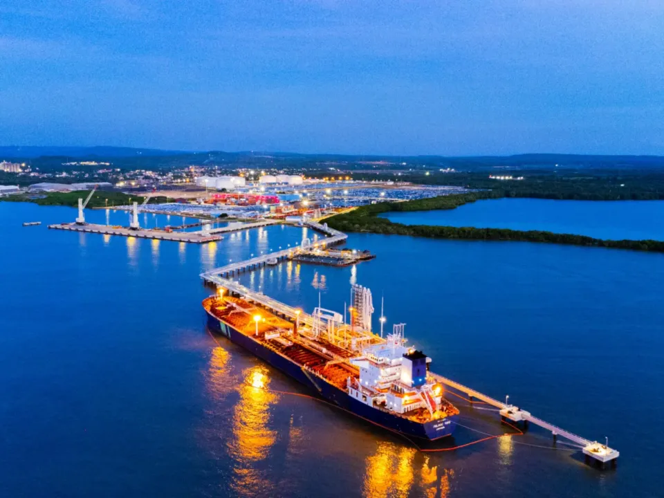 Puerto Bahía alista segunda terminal de importación de gas natural: clave para la seguridad energética de Colombia