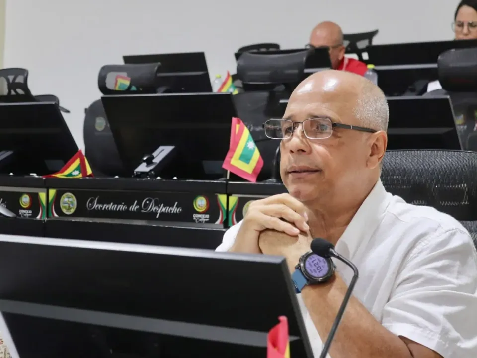 Rector de UMayor presenta al Concejo presupuesto de $36.041 millones para 2027